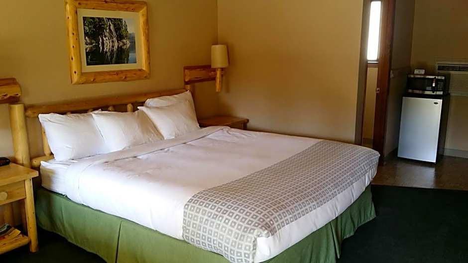 Wildwood Inn