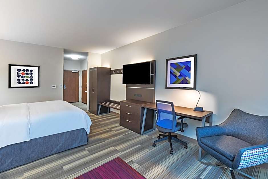 Holiday Inn Express and Suites Purcell By IHG
