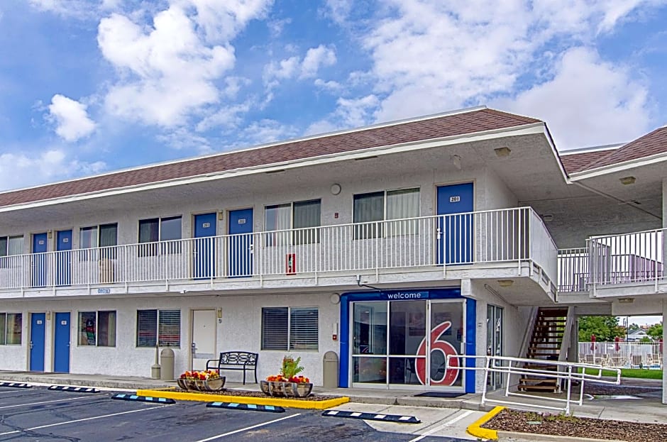 Motel 6-Rock Springs, WY