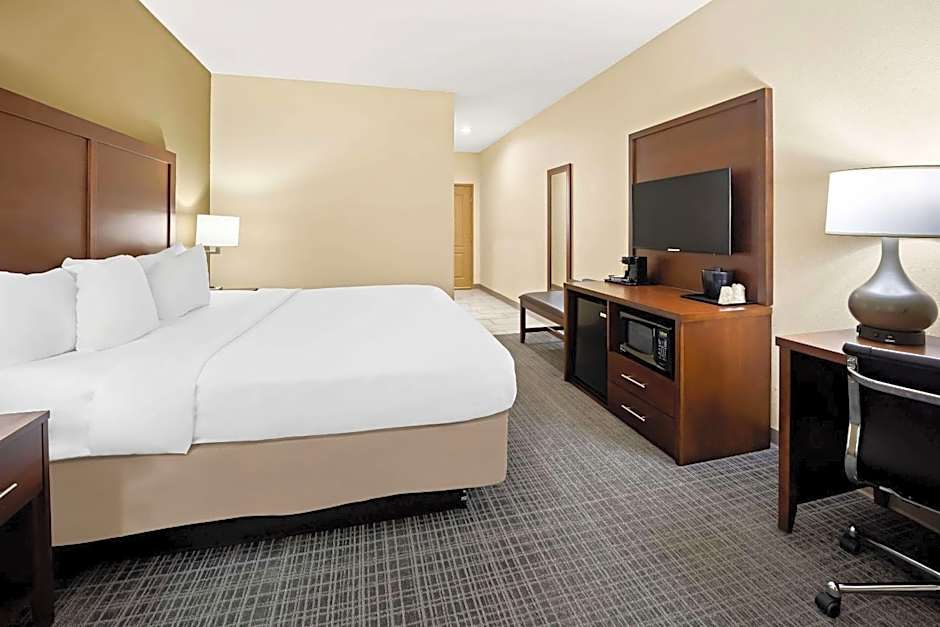 Comfort Inn & Suites High Point - Archdale