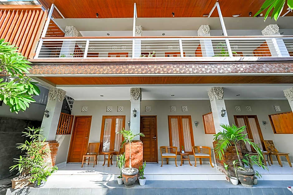 RedDoorz near Mertasari Beach 2