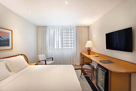 Superior Executive Room with 1 Double Bed and  City View