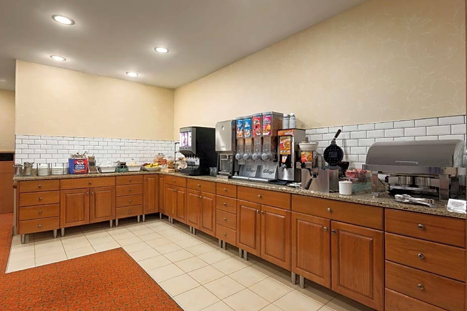 Country Inn & Suites by Radisson, Owatonna, MN
