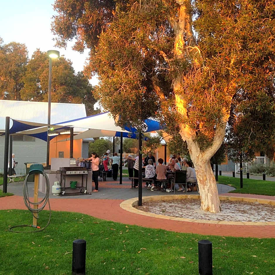 Mandurah Ocean Marina Chalets