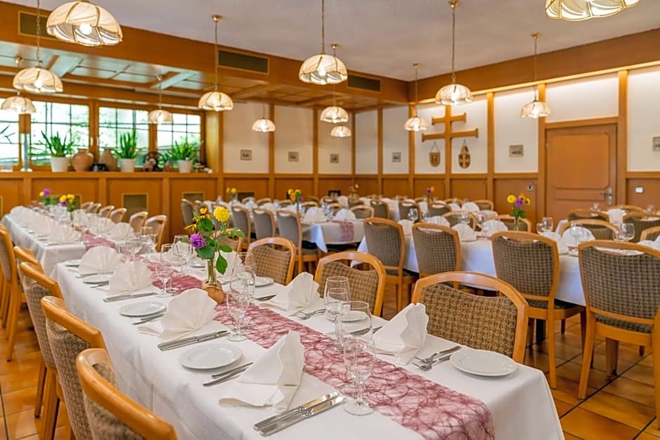 Gasthaus-Pension Zum Kreuz