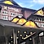 Mudzaffar Hotel