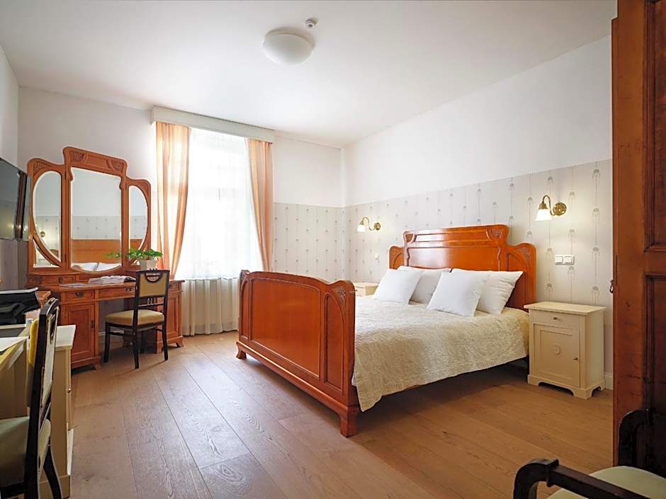 Villa Ammende Restaurant and Hotel