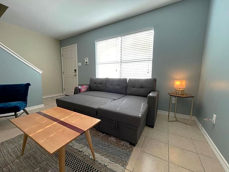 Brilliant & Beautiful Bnb Apartment! B