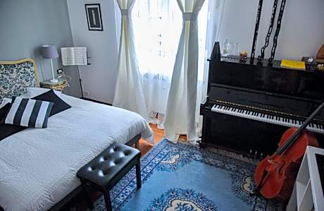 Double Room with Private External Bathroom