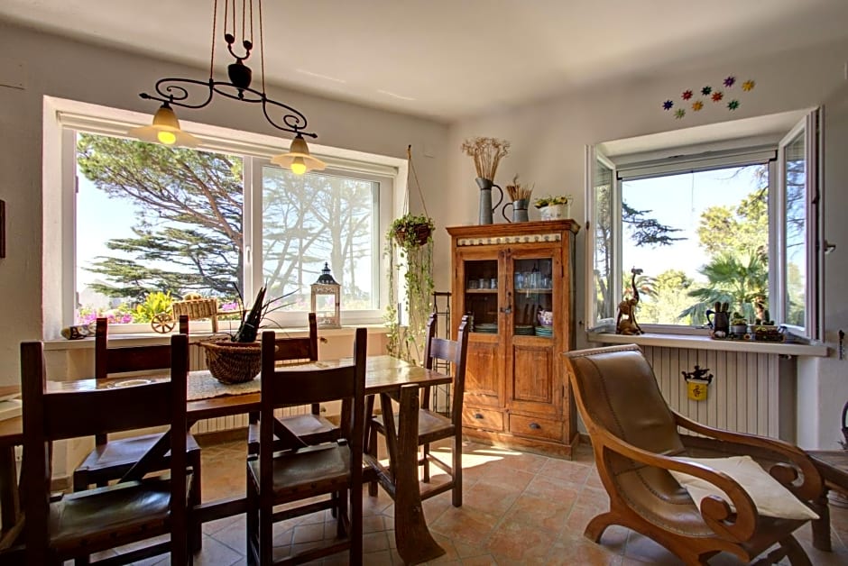 Lacco Terrace Solarium