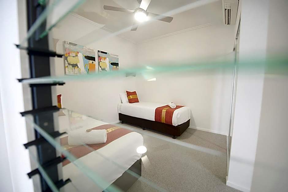 Gladstone Central Plaza