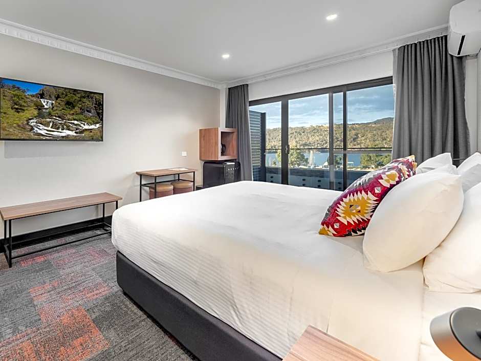 Banjo Paterson Inn