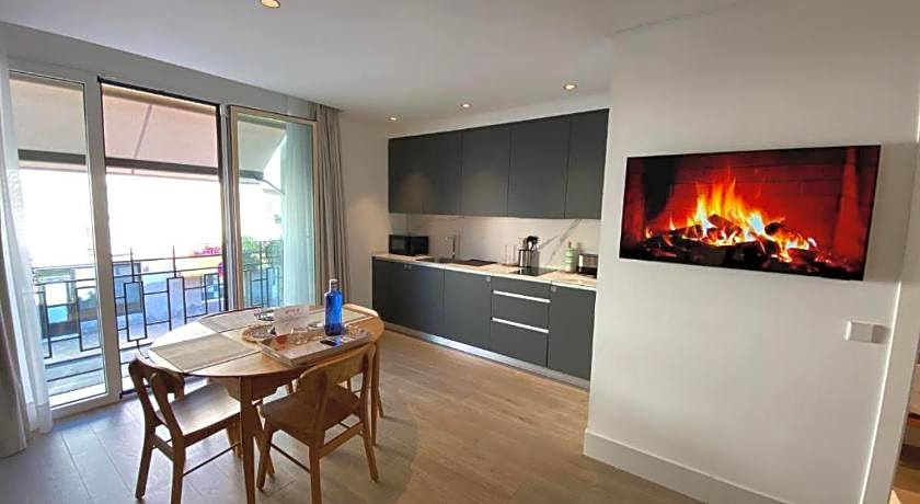 Apartamentos Turísticos La Plaza