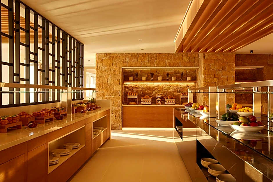 Elix, Mar-Bella Collection