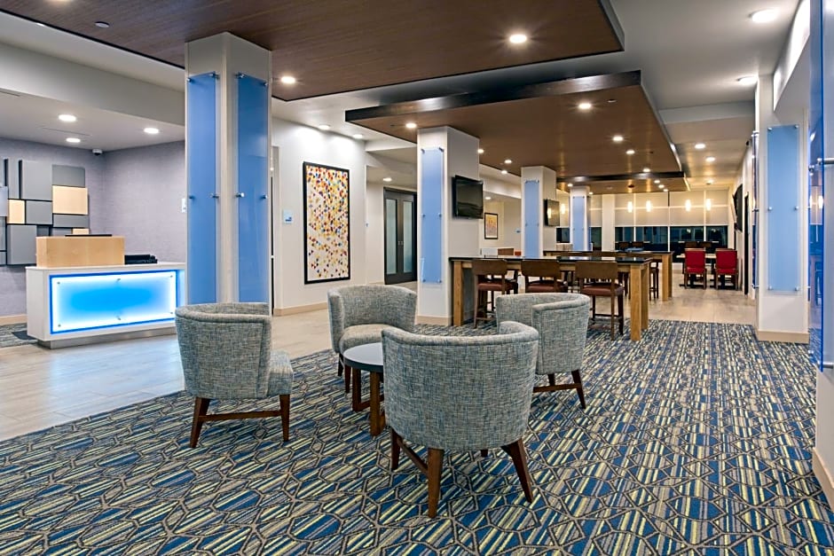Holiday Inn Express & Suites Lincoln I - 80 By IHG
