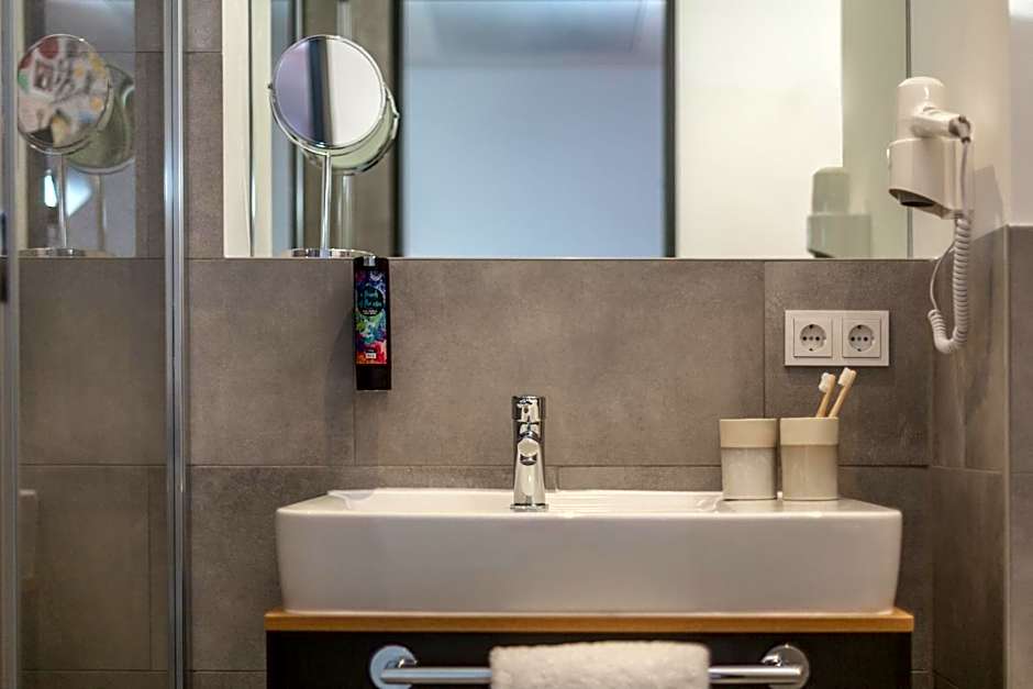 Holiday Inn - the niu Sparrow Regensburg By IHG