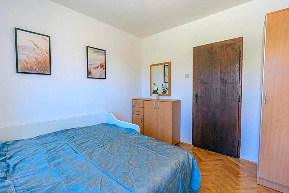 House Violet with seaview