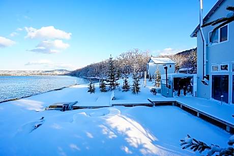 SANSUI - Lakeside Villa