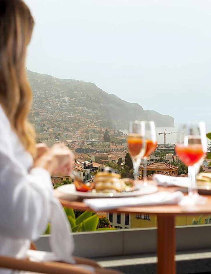 The Views Baia - Adults Only