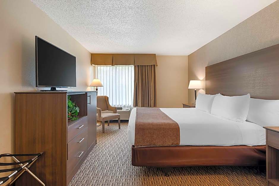 Best Western Spooner Riverplace