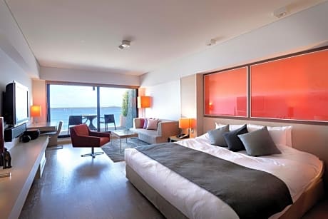 Superior Queen Room and Ocean View