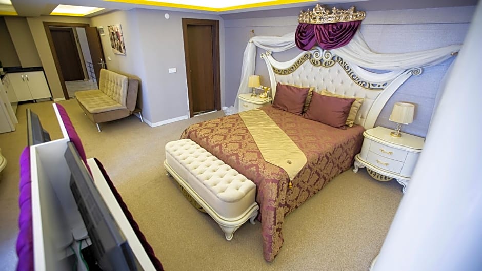 Royal Life Exclusive