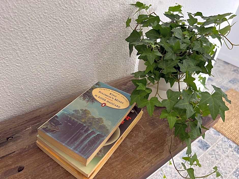 Pine House - Faro Airport, Beach and City Center