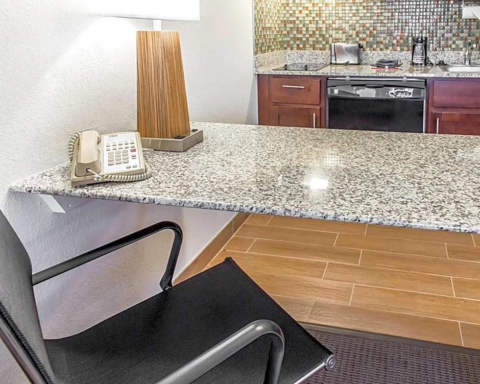 Mainstay Suites Pittsburgh Airport