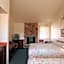 Monterey Fireside Lodge