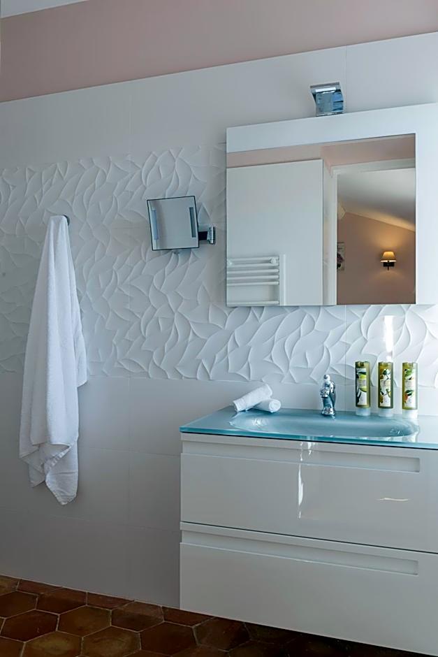 Mas des Romarins, The Originals Relais