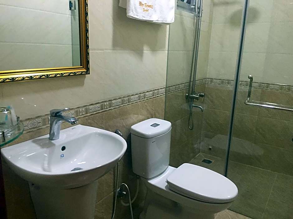 Huy Hoang Hotel - Tan Binh