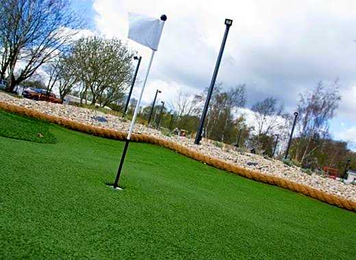 The Luxury break Sleeps 6 at 44 Kingfisher Court South facing