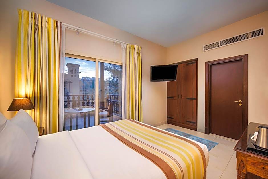 Al Hamra Village Hotel