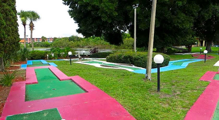 Maingate Lakeside Resort – Kissimmee, FL