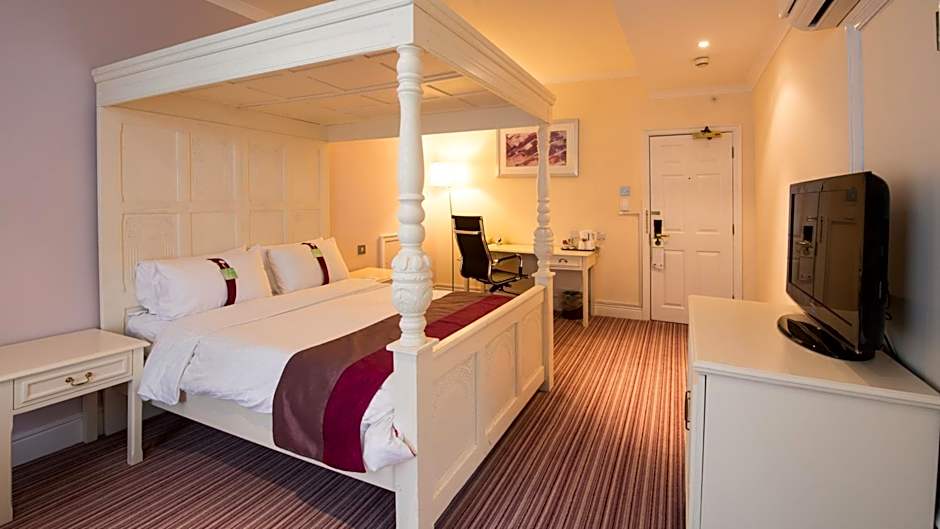 Holiday Inn Milton Keynes East M1 Junc 14 By IHG