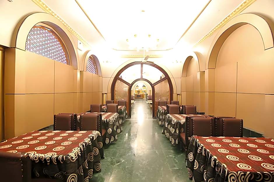 Hotel International – Srinagar, PA