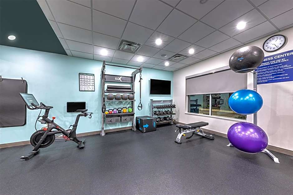 Tru by Hilton the Colony