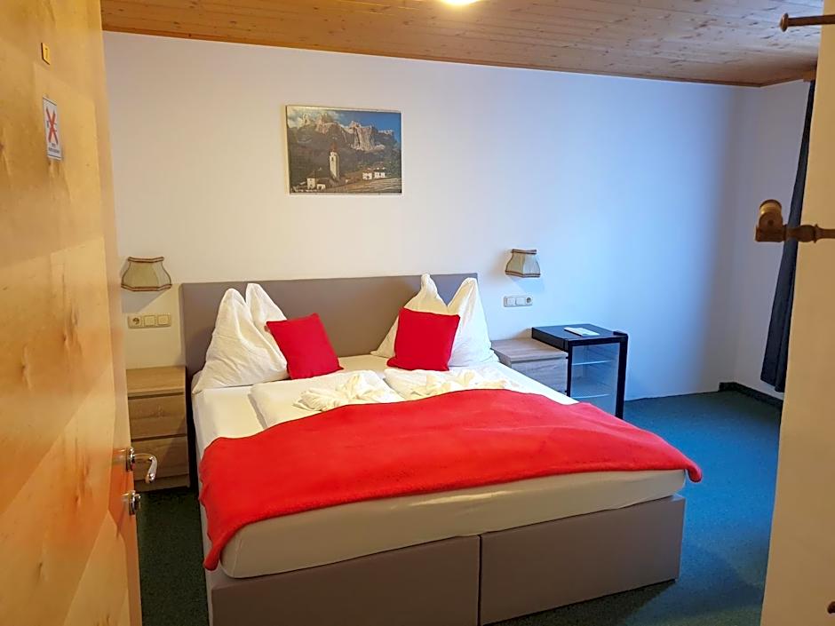 Weisses Rössel-Cavallo Bianco