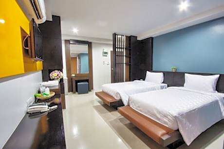 Deluxe Twin Bed