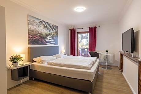 Double Room with Private Bathroom