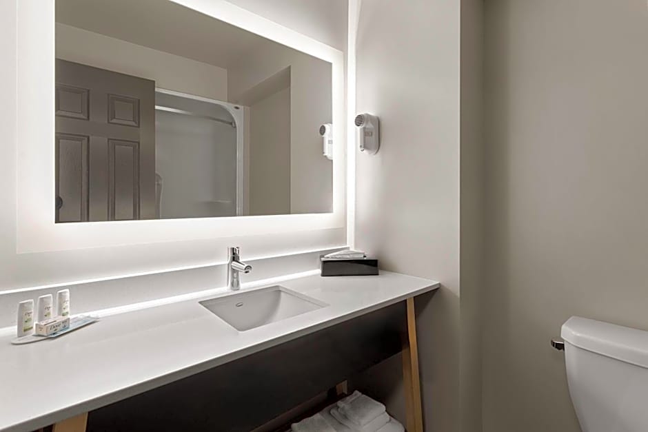 Super 8 by Wyndham Sault Ste Marie On