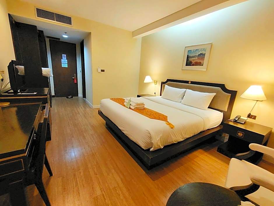 Wangchan Riverview Hotel