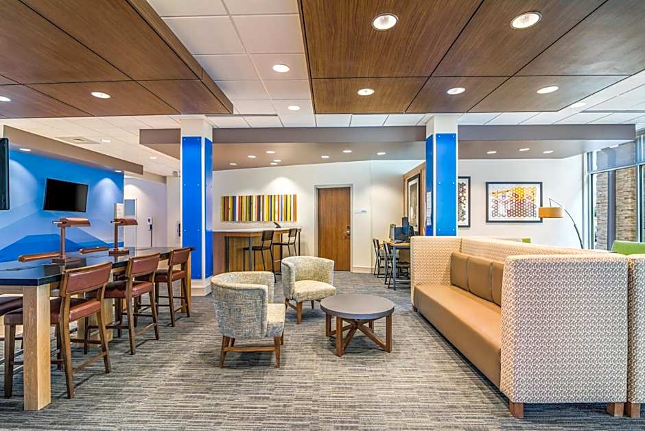 Holiday Inn Express and Suites Asheboro By IHG
