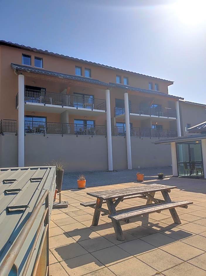 Résidence Château des Magnans by Nevesol