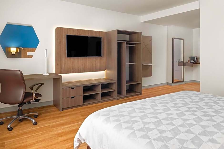 Holiday Inn Express San Jose Forum By IHG