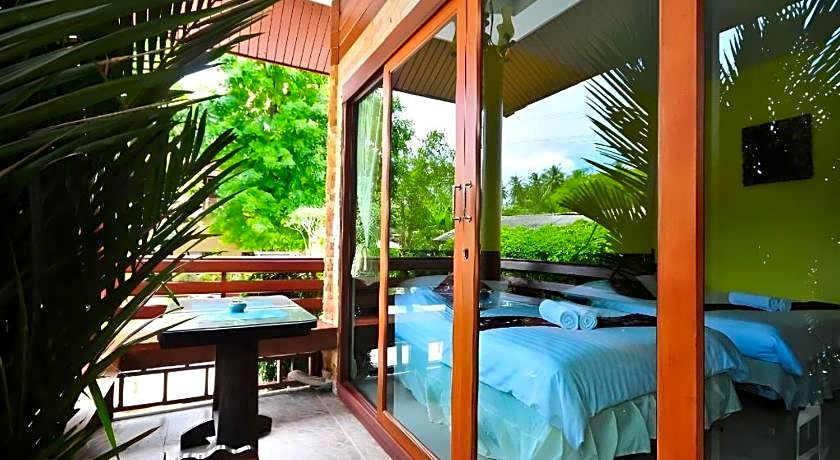 Baan Saranrom