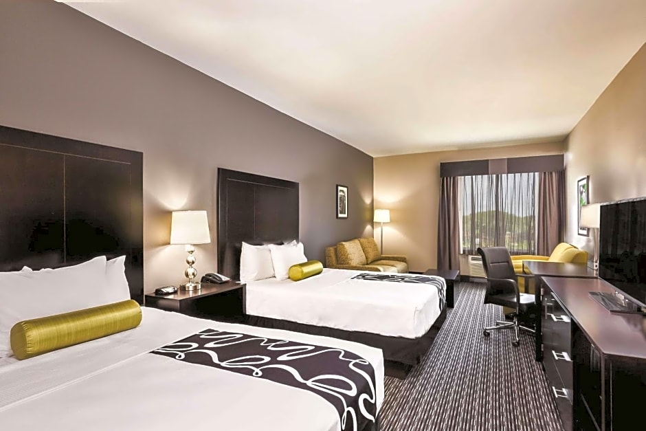 La Quinta by Wyndham Rockport - Fulton