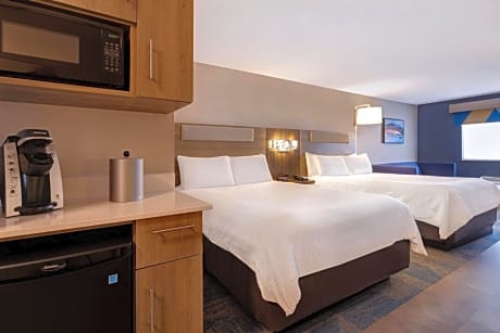 Suite with Two Queen Beds