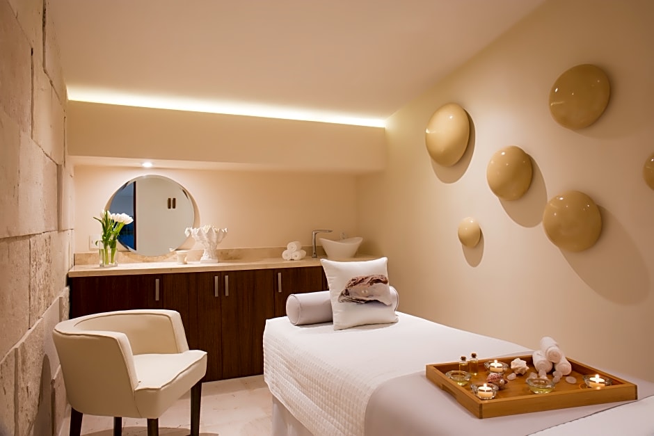 Crown Paradise Golden All Inclusive Adults Only