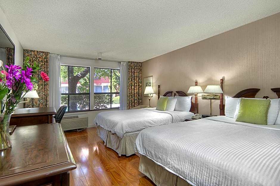 Days Inn by Wyndham Mountain View